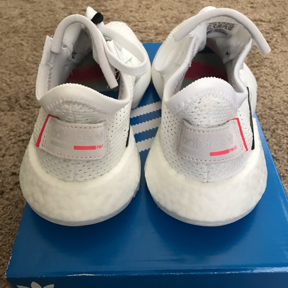 Adidas | NIB White Sneakers 5.5 Kids - Picture 4 of 8